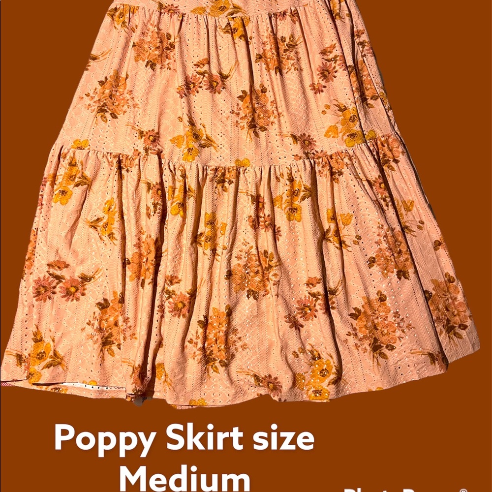 Size Medium skirt NWT